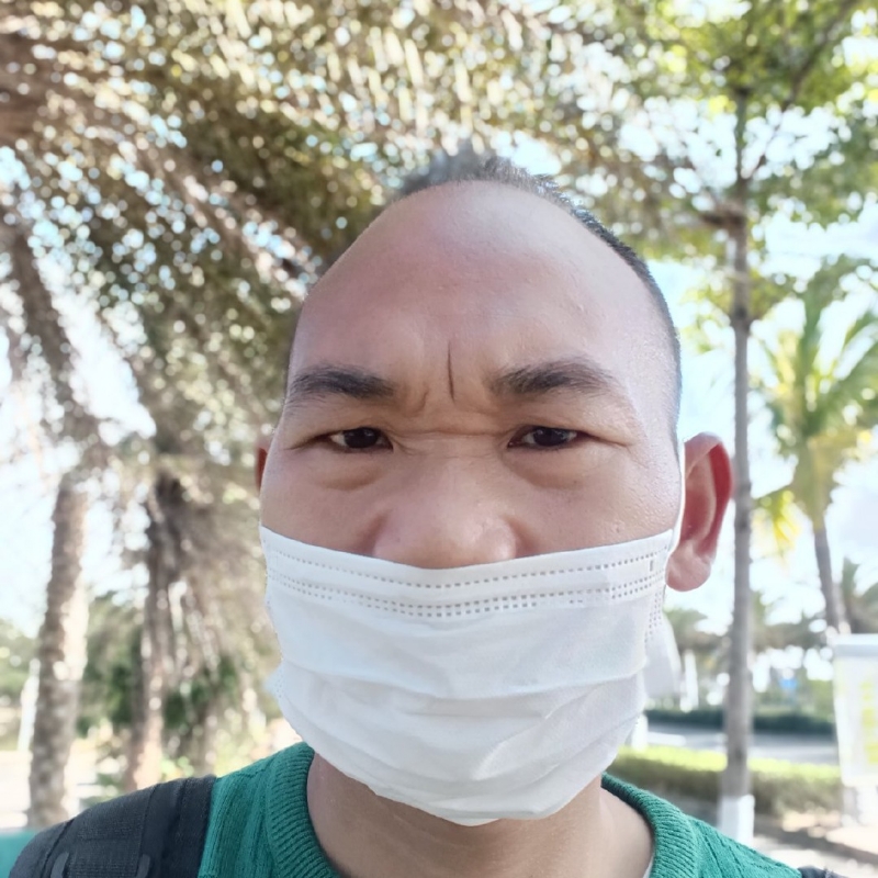塑马的峰哥的第一张照片--海口王婆说媒