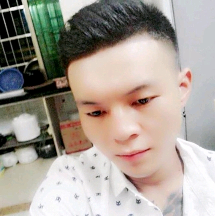 子龙的第一张照片--海口王婆说媒